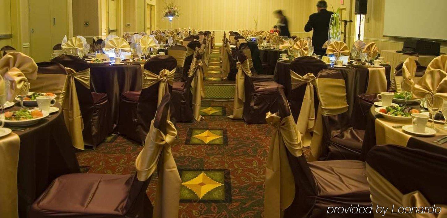 Hilton Garden Inn Фріско Ресторан фото